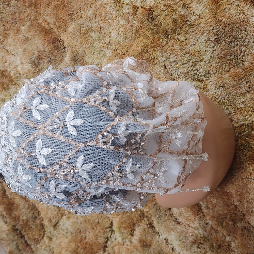 Elegant Lace Headpieces in White and Purple - Picture 6 of 8
